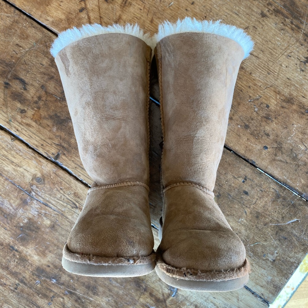 Ugg Bailey Boot - Picture 3 of 5